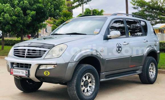 Buy Used Lexus RX Silver Car in Andevoranto in Toamasina Buy Used Lexus RX Silver Car in Andevoranto in Toamasina