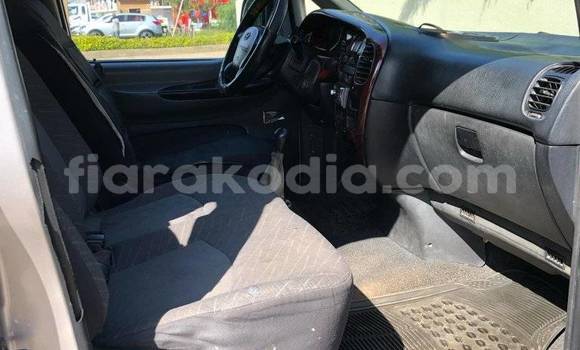 Buy Used Hyundai Starex Other Car in Antananarivo in Analamanga Buy Used Hyundai Starex Other Car in Antananarivo in Analamanga