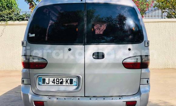 Buy Used Hyundai Starex Other Car in Antananarivo in Analamanga Buy Used Hyundai Starex Other Car in Antananarivo in Analamanga