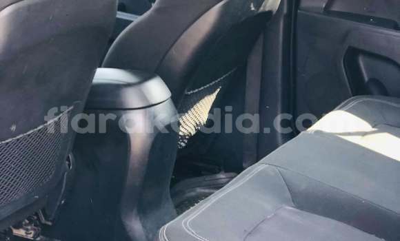 Acheter Occasion Voiture Kia Sportage Noir à Antananarivo, Analamanga Acheter Occasion Voiture Kia Sportage Noir à Antananarivo, Analamanga