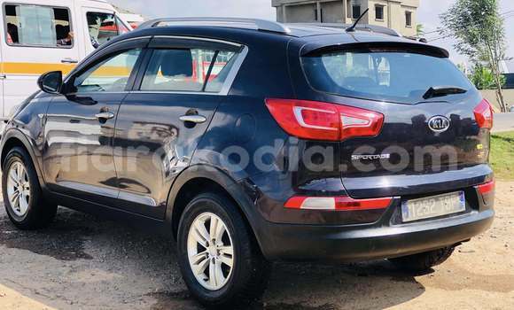 Acheter Occasion Voiture Kia Sportage Noir à Antananarivo, Analamanga Acheter Occasion Voiture Kia Sportage Noir à Antananarivo, Analamanga