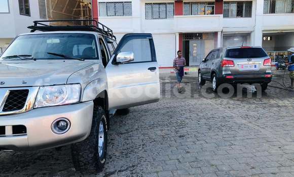 Buy Used Kia Sorento Other Car in Antananarivo in Analamanga Buy Used Kia Sorento Other Car in Antananarivo in Analamanga