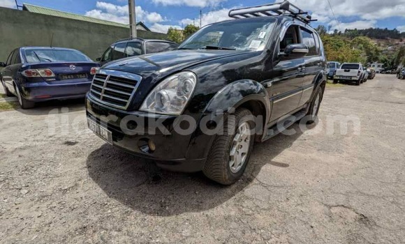 Acheter Occasion Voiture Toyota Regius Noir à Antananarivo, Analamanga Acheter Occasion Voiture Toyota Regius Noir à Antananarivo, Analamanga