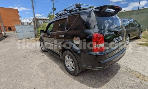 Buy Used Toyota Regius Black Car in Antananarivo in Analamanga Buy Used Toyota Regius Black Car in Antananarivo in Analamanga