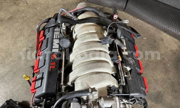 Hividy CHRYSLER 300C SRT8 in Antananarivo in Analamanga Hividy CHRYSLER 300C SRT8 in Antananarivo in Analamanga