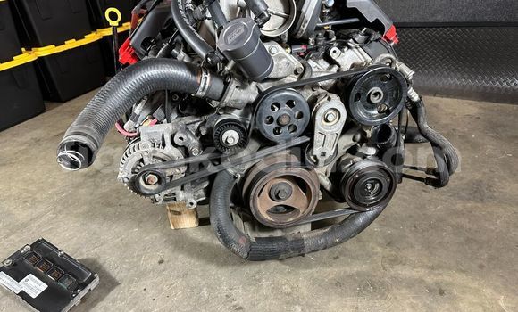 Hividy CHRYSLER 300C SRT8 in Antananarivo in Analamanga Hividy CHRYSLER 300C SRT8 in Antananarivo in Analamanga