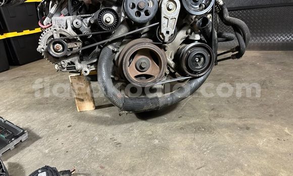 Hividy CHRYSLER 300C SRT8 in Antananarivo in Analamanga Hividy CHRYSLER 300C SRT8 in Antananarivo in Analamanga