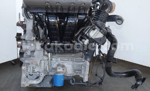 Hividy MITSUBISHI LANCER ES 2.0L in Antananarivo in Analamanga Hividy MITSUBISHI LANCER ES 2.0L in Antananarivo in Analamanga