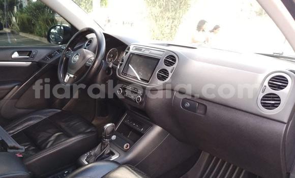 Buy Used Volkswagen Tiguan Silver Car in Antananarivo in Analamanga Buy Used Volkswagen Tiguan Silver Car in Antananarivo in Analamanga