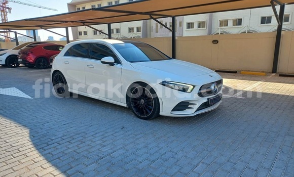 Hividy Mercedes-Benz A200 fotsy Car in Ambanja in Diana Hividy Mercedes-Benz A200 fotsy Car in Ambanja in Diana