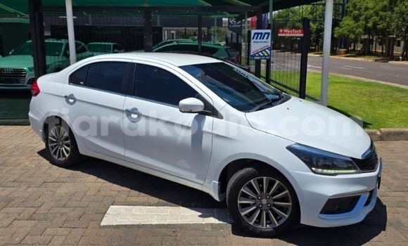 Acheter Occasion Voiture Suzuki Ciaz Blanc à Antananarivo, Analamanga Acheter Occasion Voiture Suzuki Ciaz Blanc à Antananarivo, Analamanga