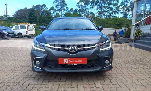 Hividy Toyota Starlet Blue Car in Antananarivo in Analamanga Hividy Toyota Starlet Blue Car in Antananarivo in Analamanga