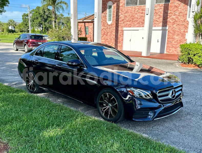 Big with watermark mercedes benz e classe analamanga antananarivo 8364
