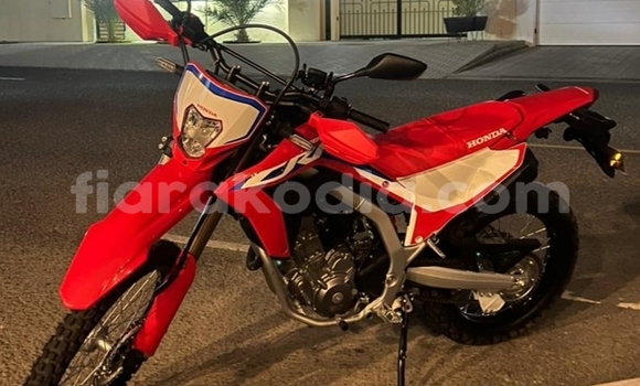 Hividy Honda CRF Red Bike in Ambalavao in High Matsiatra Hividy Honda CRF Red Bike in Ambalavao in High Matsiatra