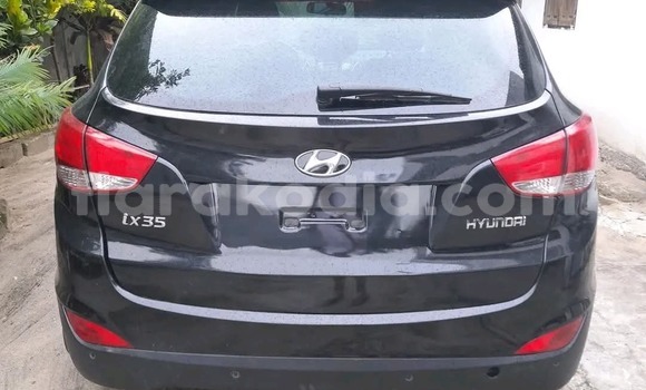 Acheter Import Voiture Hyundai ix35 Noir à Toamasina, Atsinanana Acheter Import Voiture Hyundai ix35 Noir à Toamasina, Atsinanana