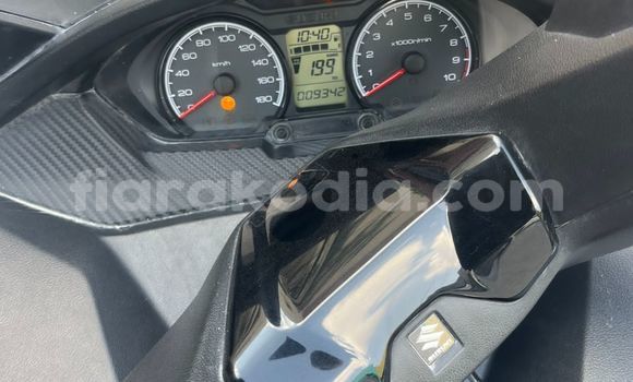 Hividy Suzuki Burgman beige Bike in Ambalavao in High Matsiatra Hividy Suzuki Burgman beige Bike in Ambalavao in High Matsiatra