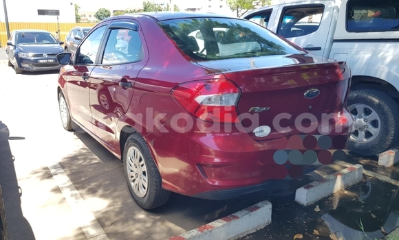 Acheter Occasion Voiture Ford Fiesta Rouge à Antananarivo, Analamanga Acheter Occasion Voiture Ford Fiesta Rouge à Antananarivo, Analamanga