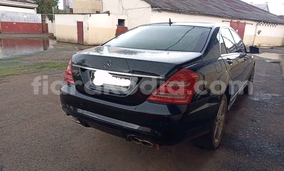 Acheter Occasion Voiture Mercedes‒Benz S–Class Noir à Antananarivo, Analamanga Acheter Occasion Voiture Mercedes‒Benz S–Class Noir à Antananarivo, Analamanga
