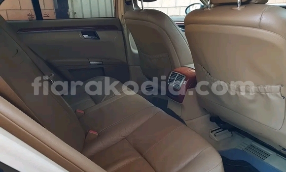 Acheter Occasion Voiture Mercedes‒Benz S–Class Noir à Antananarivo, Analamanga Acheter Occasion Voiture Mercedes‒Benz S–Class Noir à Antananarivo, Analamanga