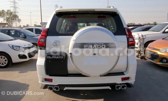 Acheter Import Voiture Toyota Prado Blanc à Import - Dubai, Diana Acheter Import Voiture Toyota Prado Blanc à Import - Dubai, Diana