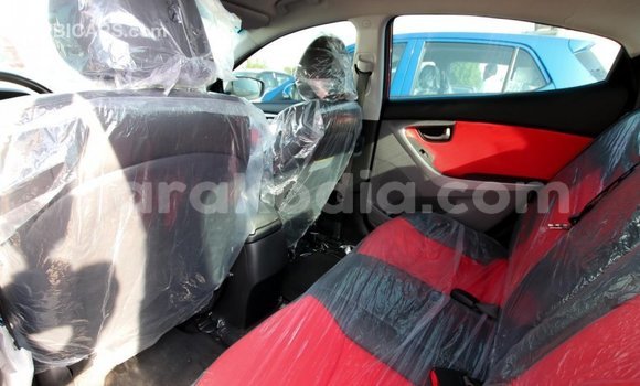 Acheter Import Voiture Hyundai Elantra Rouge à Import - Dubai, Diana Acheter Import Voiture Hyundai Elantra Rouge à Import - Dubai, Diana