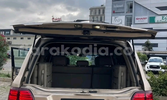 Acheter Occasion Voiture Toyota Land Cruiser Marron à Antananarivo, Analamanga Acheter Occasion Voiture Toyota Land Cruiser Marron à Antananarivo, Analamanga