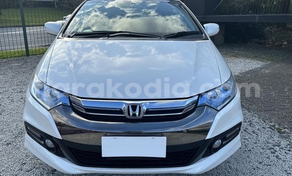 Buy Used Honda Insight White Car in Antananarivo in Analamanga Buy Used Honda Insight White Car in Antananarivo in Analamanga