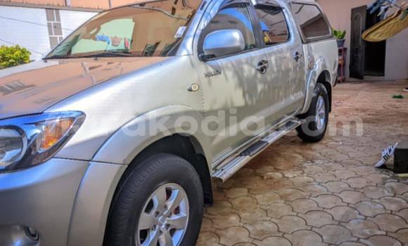 Hividy Toyota Hilux Hafa Car in Antananarivo in Analamanga Hividy Toyota Hilux Hafa Car in Antananarivo in Analamanga