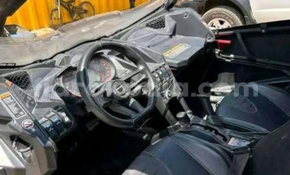 Hividy Saab 9-4X Hafa Car in Antananarivo in Analamanga Hividy Saab 9-4X Hafa Car in Antananarivo in Analamanga