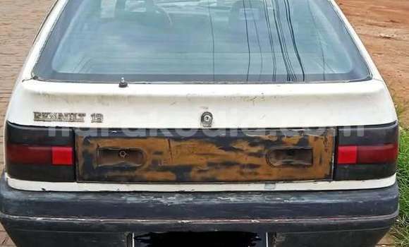 Acheter Occasion Voiture Renault 9 Autre à Antananarivo, Analamanga Acheter Occasion Voiture Renault 9 Autre à Antananarivo, Analamanga