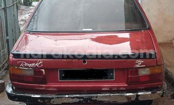 Buy Used Renault 18 Red Car in Andevoranto in Toamasina Buy Used Renault 18 Red Car in Andevoranto in Toamasina
