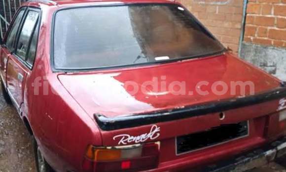 Buy Used Renault 18 Red Car in Andevoranto in Toamasina Buy Used Renault 18 Red Car in Andevoranto in Toamasina