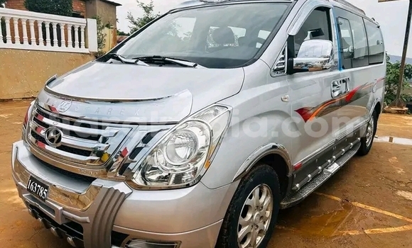 Acheter Occasion Voiture Hyundai Grand Starex Autre à Ambatomainty , Melaky Acheter Occasion Voiture Hyundai Grand Starex Autre à Ambatomainty , Melaky
