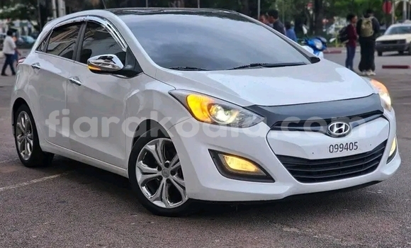 Buy Used Hyundai i30 White Car in Ambodifototra in Toamasina Buy Used Hyundai i30 White Car in Ambodifototra in Toamasina