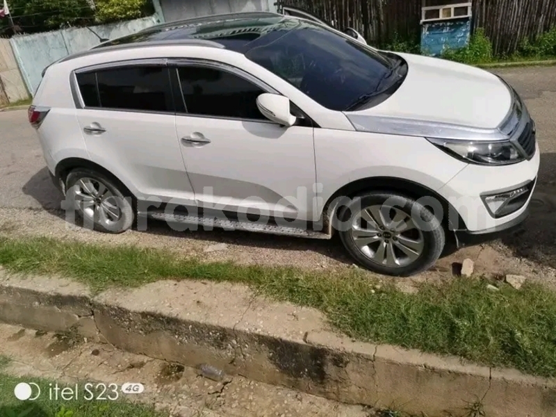 Big with watermark kia sportage analamanga antananarivo 8442