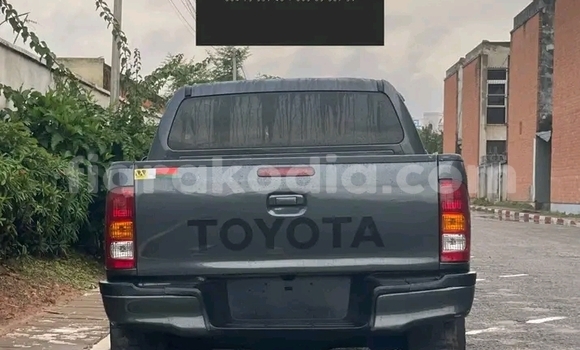 Hividy Toyota Hiluxe VIGO Black Car in Ambositra in Amoron'i Mania Hividy Toyota Hiluxe VIGO Black Car in Ambositra in Amoron'i Mania