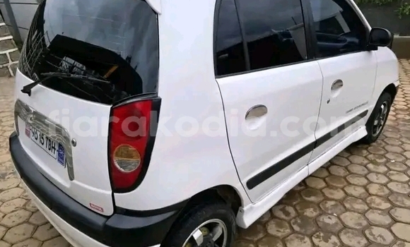Acheter Occasion Voiture Kia Visto Blanc à Ampanihy, Atsimo-Andrefana Acheter Occasion Voiture Kia Visto Blanc à Ampanihy, Atsimo-Andrefana