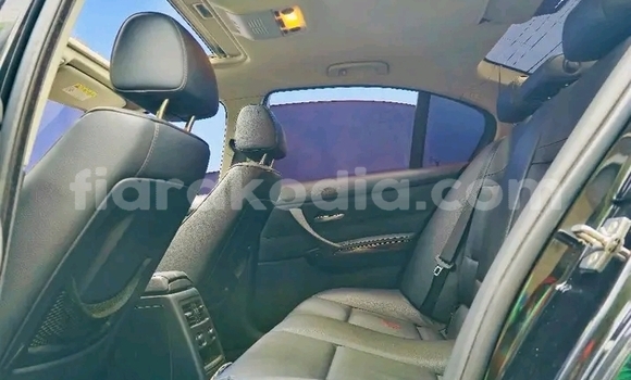 Acheter Occasion Voiture BMW 3–Series Noir à Ambovombe, Androy Acheter Occasion Voiture BMW 3–Series Noir à Ambovombe, Androy