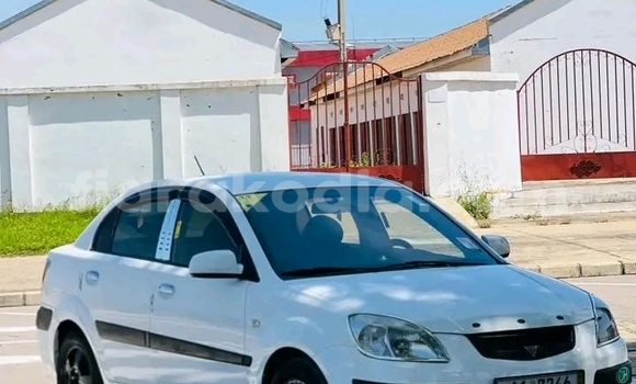 Acheter Occasion Voiture Kia Pride Blanc à Ambatomainty , Melaky Acheter Occasion Voiture Kia Pride Blanc à Ambatomainty , Melaky