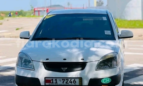 Acheter Occasion Voiture Kia Pride Blanc à Ambatomainty , Melaky Acheter Occasion Voiture Kia Pride Blanc à Ambatomainty , Melaky