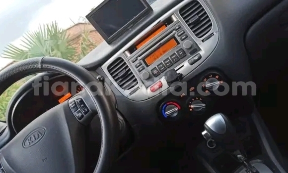 Acheter Occasion Voiture Kia Pride Blanc à Ambatomainty , Melaky Acheter Occasion Voiture Kia Pride Blanc à Ambatomainty , Melaky