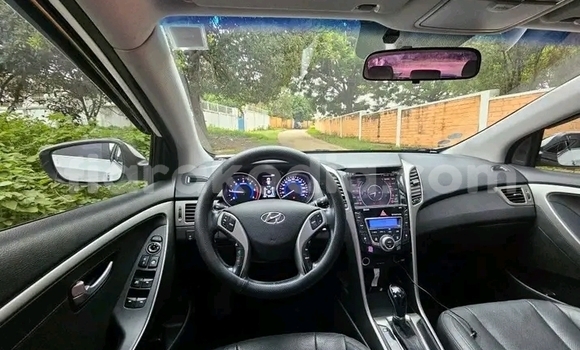 Buy Used Hyundai i30 White Car in Ambositra in Amoron'i Mania Buy Used Hyundai i30 White Car in Ambositra in Amoron'i Mania