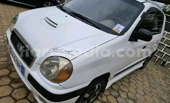 Buy Used Kia Visto White Car in Ambatondrazaka in Alaotra-Mangoro Buy Used Kia Visto White Car in Ambatondrazaka in Alaotra-Mangoro