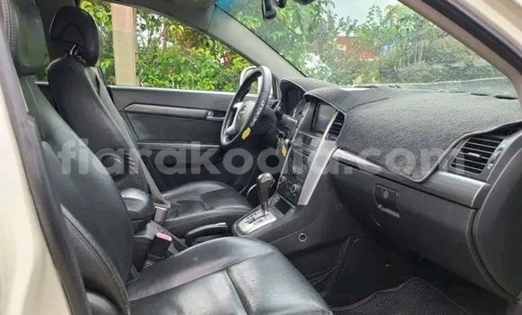 Acheter Occasion Voiture Chevrolet Evanda Blanc à Ambatomainty , Melaky Acheter Occasion Voiture Chevrolet Evanda Blanc à Ambatomainty , Melaky