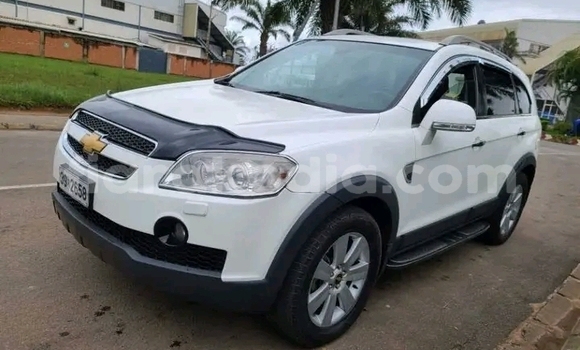 Acheter Occasion Voiture Chevrolet Evanda Blanc à Ambatomainty , Melaky Acheter Occasion Voiture Chevrolet Evanda Blanc à Ambatomainty , Melaky