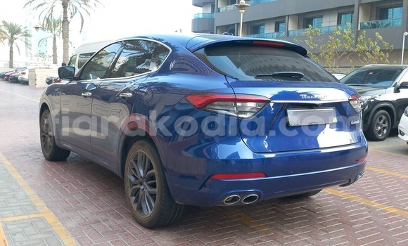 Buy Used Maserati Levante Blue Car in Antananarivo in Analamanga Buy Used Maserati Levante Blue Car in Antananarivo in Analamanga