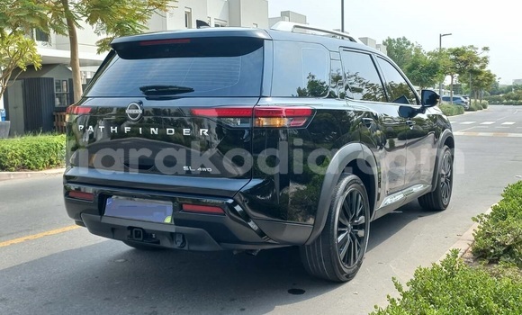 Acheter Occasion Voiture Nissan Pathfinder Noir à Antananarivo, Analamanga Acheter Occasion Voiture Nissan Pathfinder Noir à Antananarivo, Analamanga