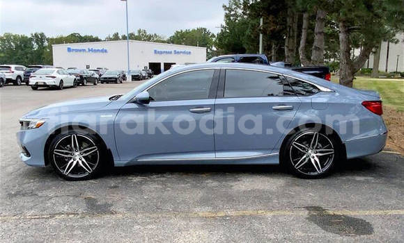 Hividy Honda Accord fotsy Car in Antananarivo in Analamanga Hividy Honda Accord fotsy Car in Antananarivo in Analamanga