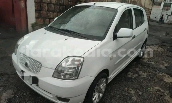 Acheter Occasion Voiture Kia Morning Blanc à Ambatondrazaka, Alaotra-Mangoro Acheter Occasion Voiture Kia Morning Blanc à Ambatondrazaka, Alaotra-Mangoro