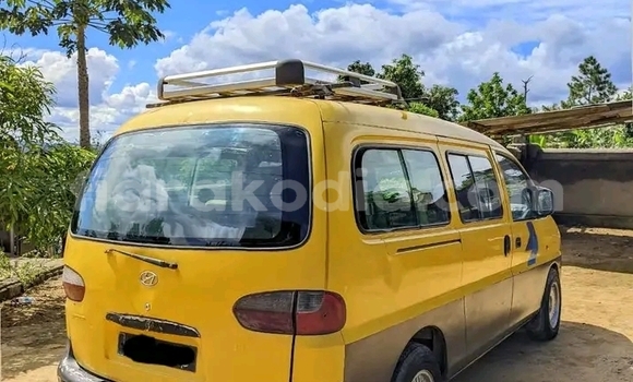 Buy Used Hyundai Starex Other Car in Ambatomainty in Melaky Buy Used Hyundai Starex Other Car in Ambatomainty in Melaky
